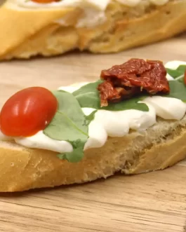 Mini chlebíček tvarohový s rukolou